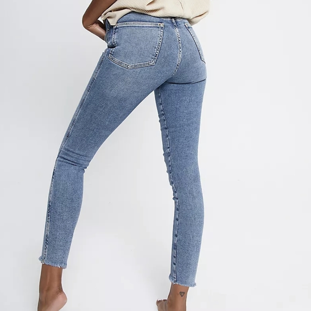 NWT Free People Light Blue Ankle Crop Skinny Jeans Size 28